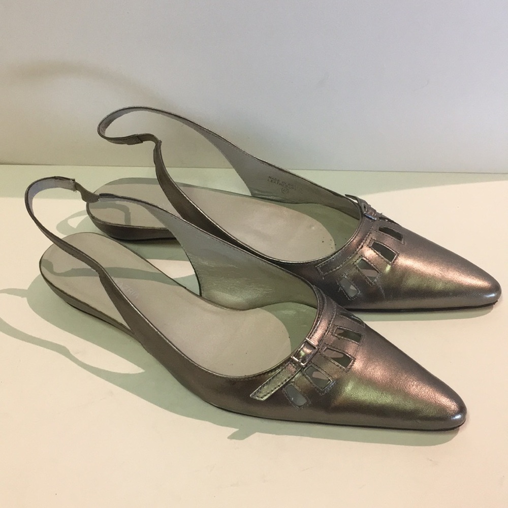 BCBG MAXAZERIA slingback sandals
